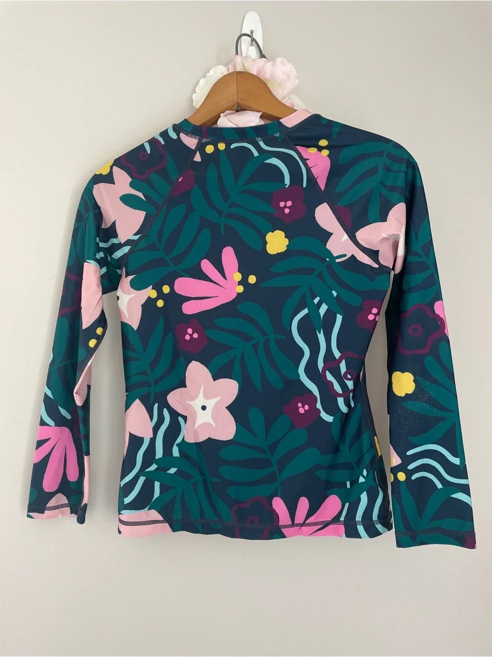 Tea Collection Girls Long Sleeve Floral Rashguard Swim Shirt Top Size 12